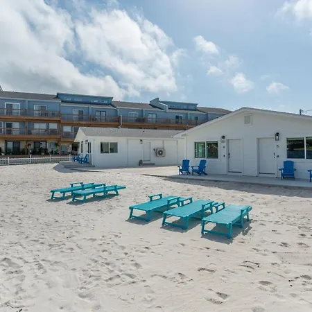 Beachfront Stay With Pool Access Bluefish 6